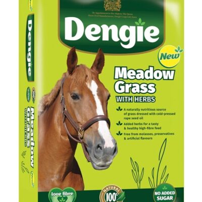 Dengie Meadow Grass with Herbs 15 kg - sieczka z traw dla koni z ziołami