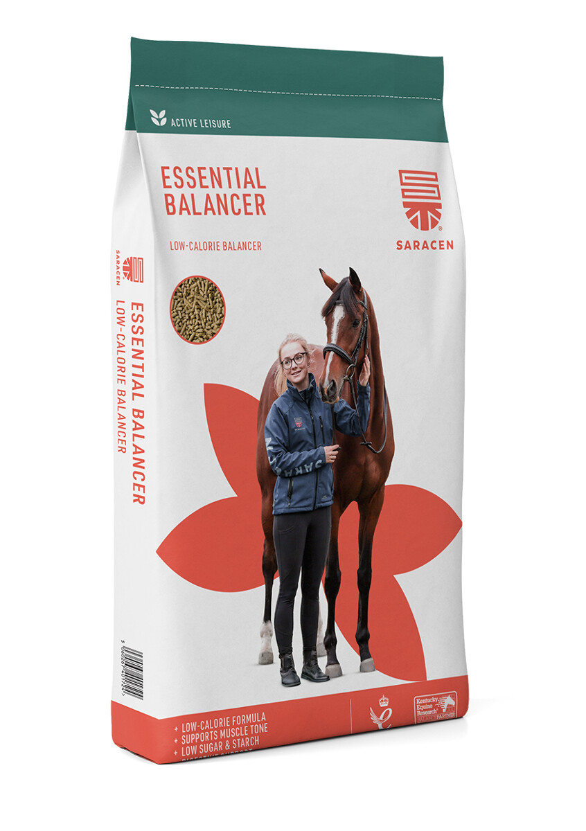 Saracen Essential Balancer 20 kg – Niskokaloryczny balancer, pasza dla koni i kuców na kopyta i sierść