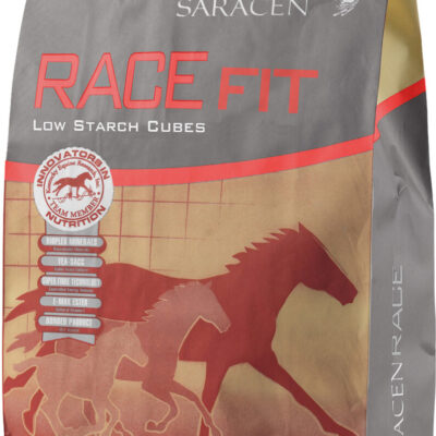 Saracen Racefit Cubes 20 kg – Pasza o niskoskrobiowa dla koni wyścigowych i wrażliwych na wrzody