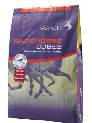Saracen Racehorse Cubes 20 kg – pasza dla koni wyścigowych i w intensywnym treningu, granulat na energię
