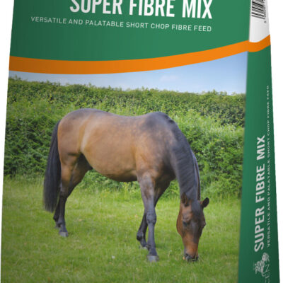 Saracen Super Fibre Mix 15 kg – Pasza włóknista na brak apetytu i trawienie, sieczka z ziołami