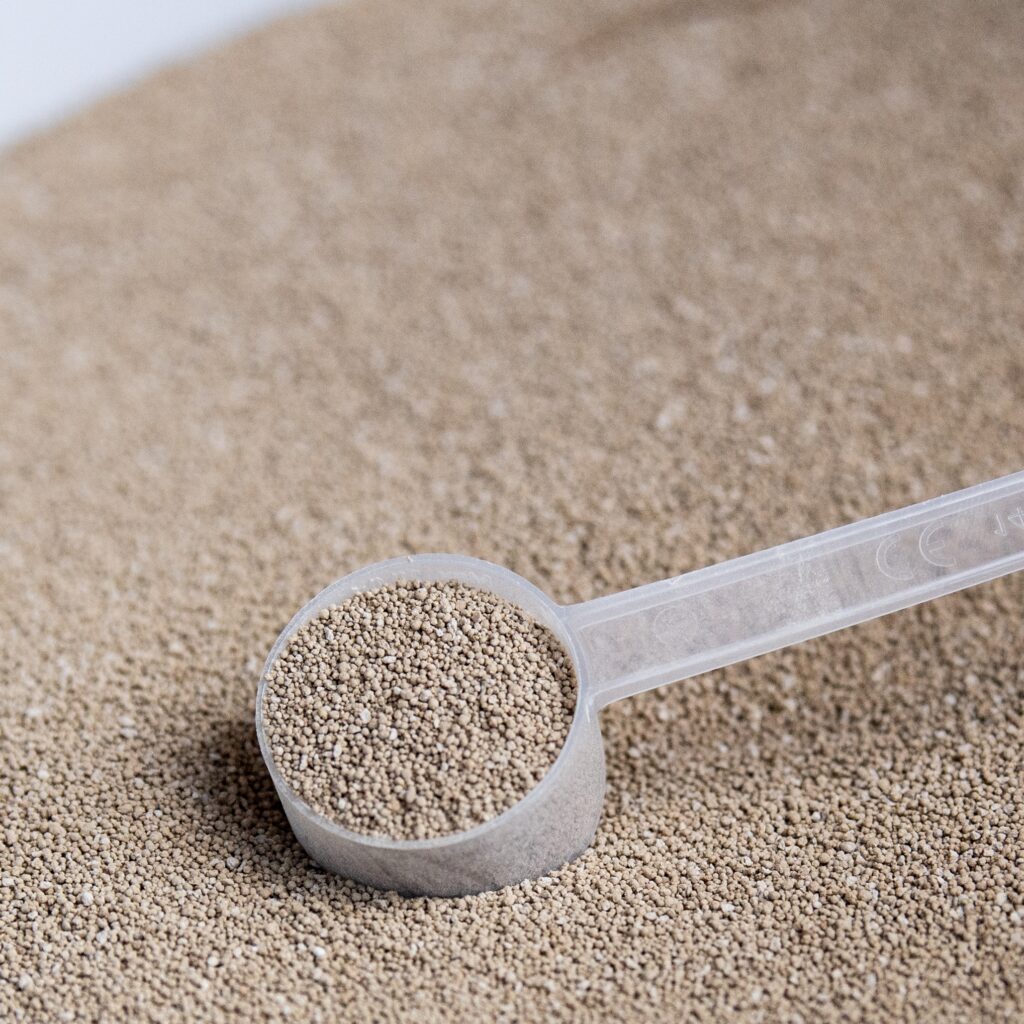 MEBIO Calcium Sorbinum 10 kg – Naturalny wapń z alg morskich dla koni na mocne kości, zęby, wrzody i wsparcie żołądka